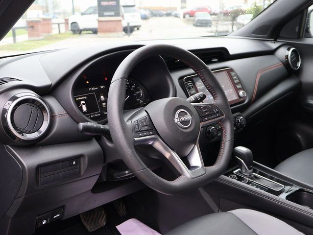 Used 2024 Nissan Kicks SR w/ SR Premium Package image 19