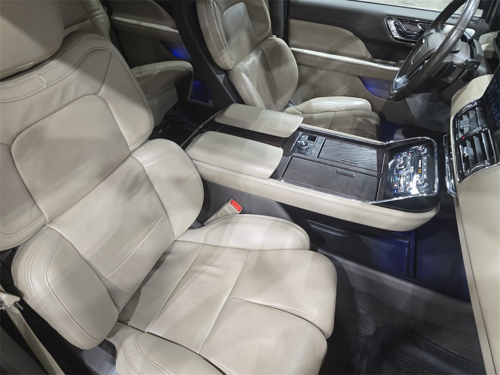 Used 2022 Lincoln Navigator L Reserve image 10