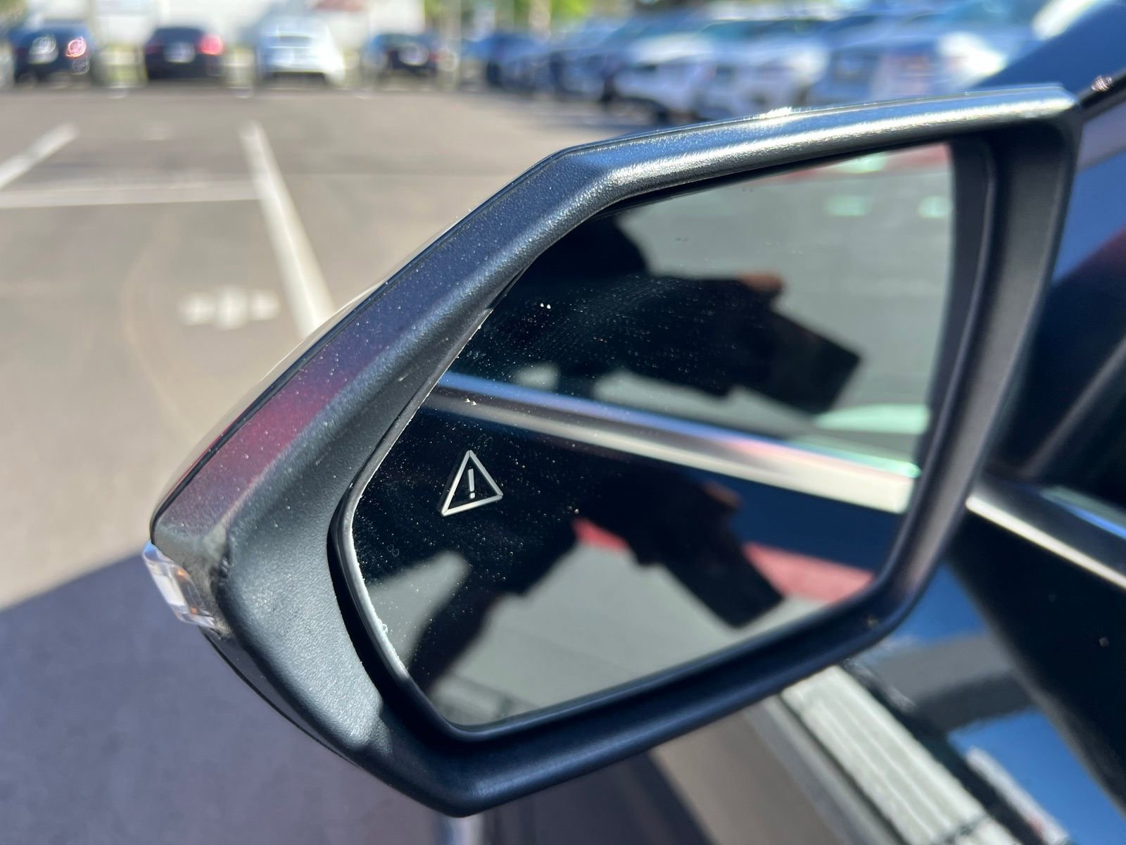 Used 2023 Hyundai Elantra Limited image 22