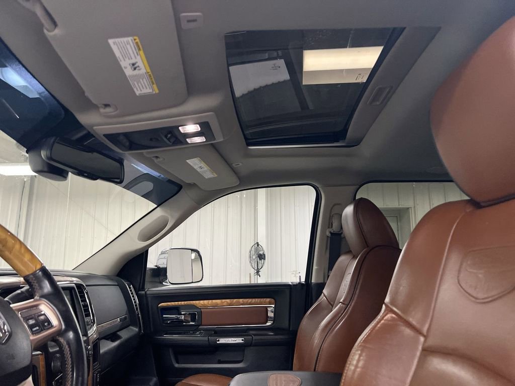 Used 2018 RAM 2500 Longhorn w/ Convenience Group AWD/4WD image 14