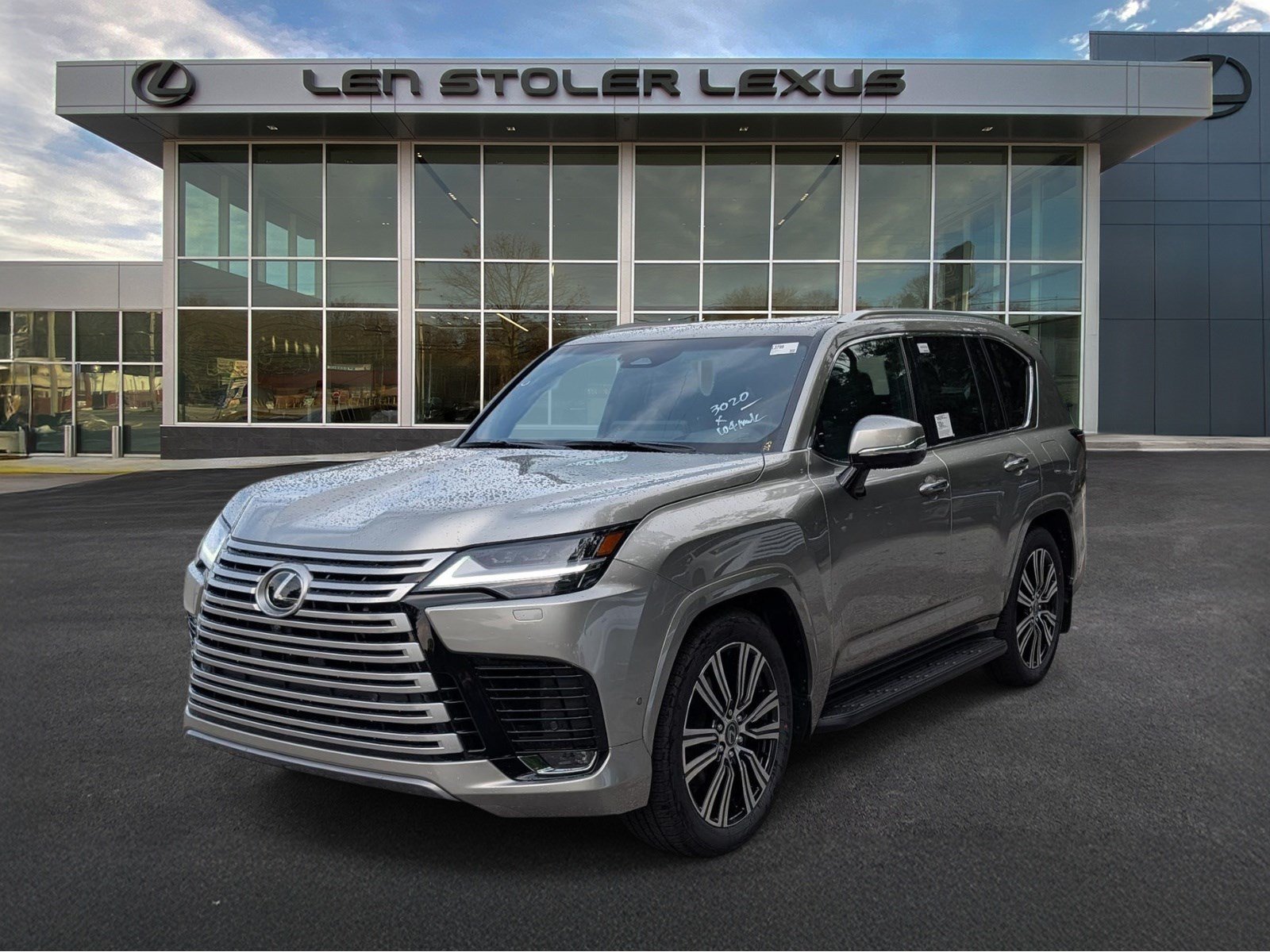 New 2026 Lexus LX 700h Luxury w/ Accessory Package (Z1) AWD/4WD image 4