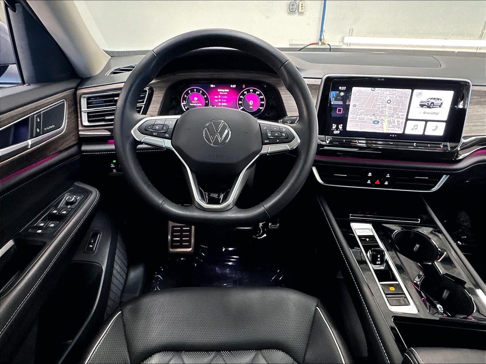 Used 2026 Volkswagen Atlas SEL Premium R-Line AWD/4WD image 11