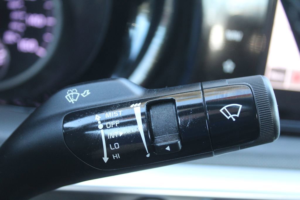 Used 2022 Kia K5 GT-Line w/ GT-Line FWD Premium Package image 32