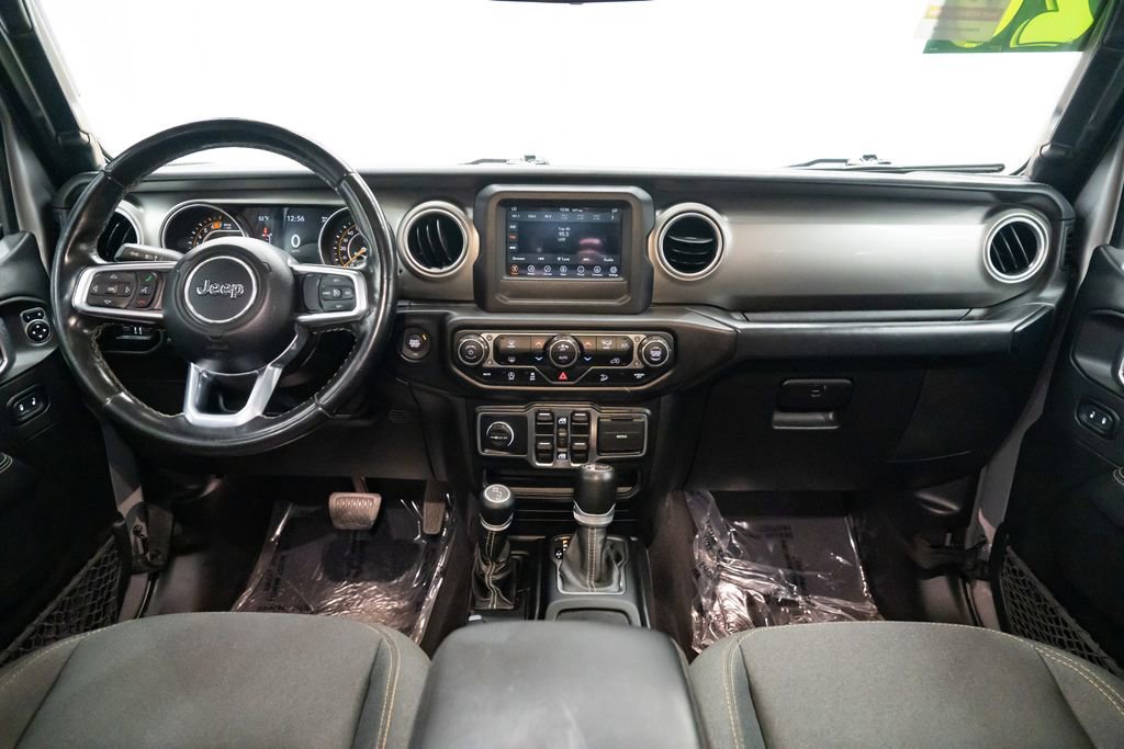 Used 2020 Jeep Wrangler Unlimited Sahara image 9