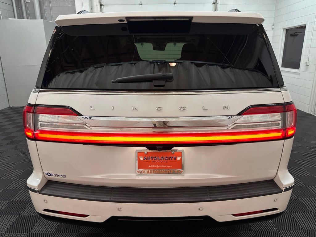 Used 2019 Lincoln Navigator Reserve AWD/4WD image 8