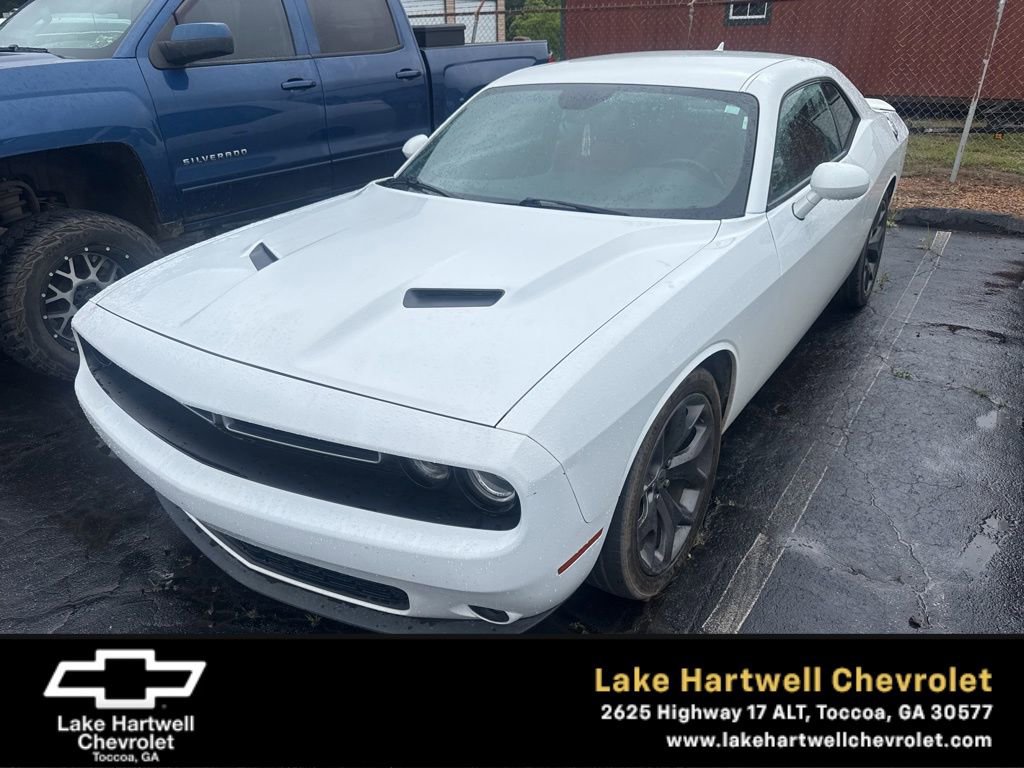 Used 2018 Dodge Challenger SXT Plus RWD image 1