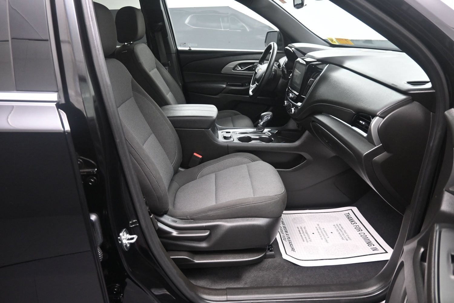 Used 2023 Chevrolet Traverse LT w/ LPO, Floor Liner Package AWD/4WD image 17