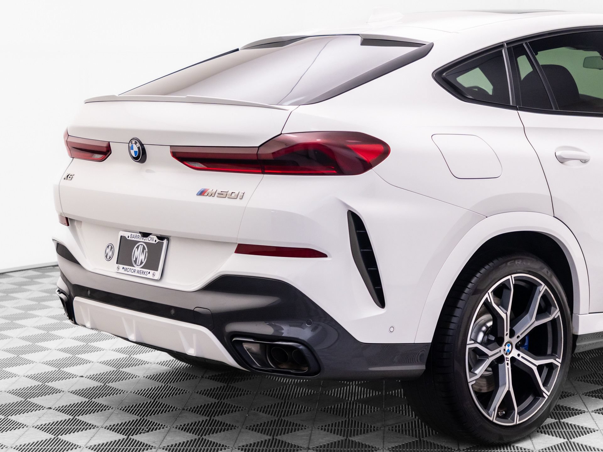 Used 2023 BMW X6 M50i w/ Executive Package AWD/4WD image 42