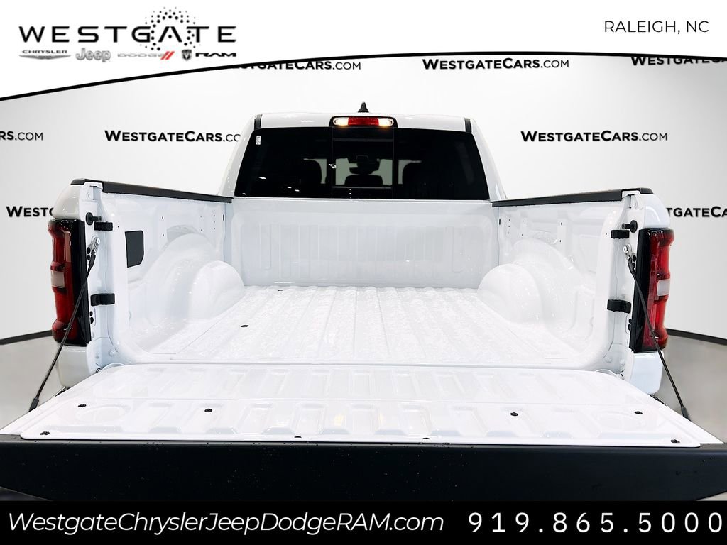 New 2026 RAM 1500 4x4 Crew Cab image 9