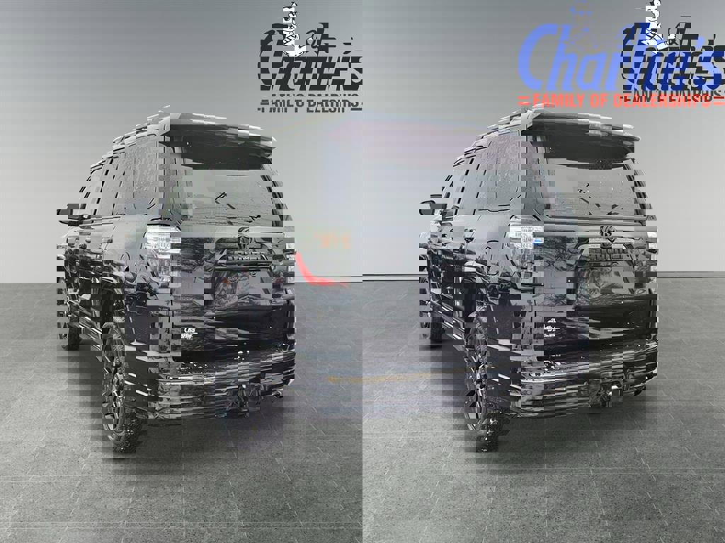 Used 2020 Toyota 4Runner 4WD image 5