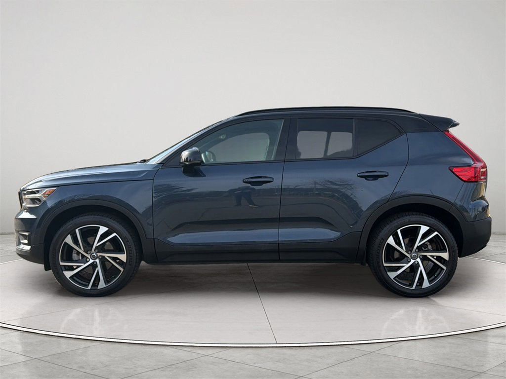 Used 2022 Volvo XC40 T5 R-Design w/ Advanced Package image 6