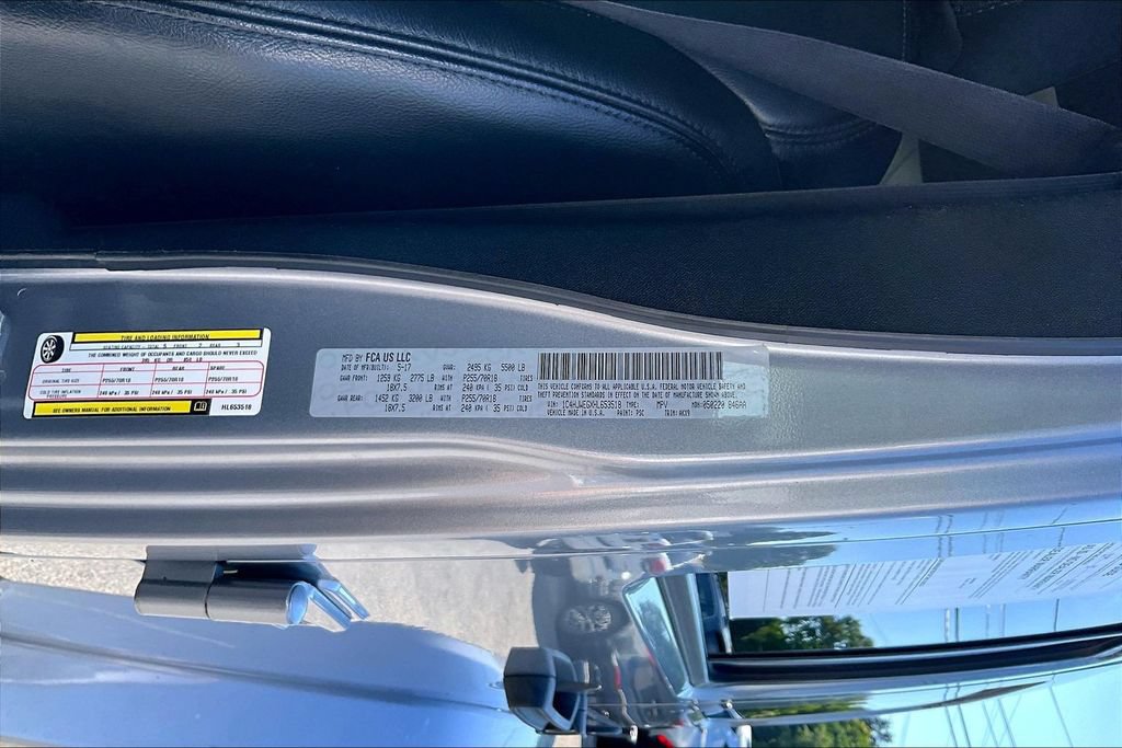Used 2017 Jeep Wrangler Unlimited Sahara AWD/4WD image 18