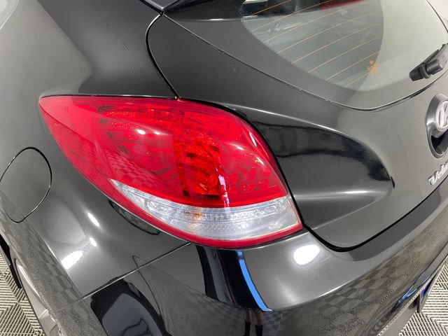 Used 2015 Hyundai Veloster Turbo FWD image 15