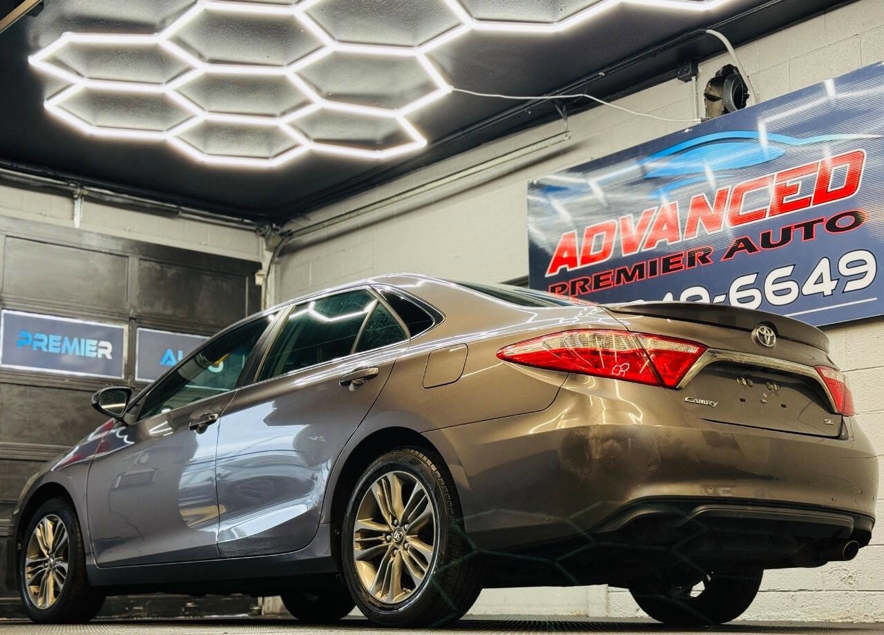 Used 2017 Toyota Camry SE FWD image 11