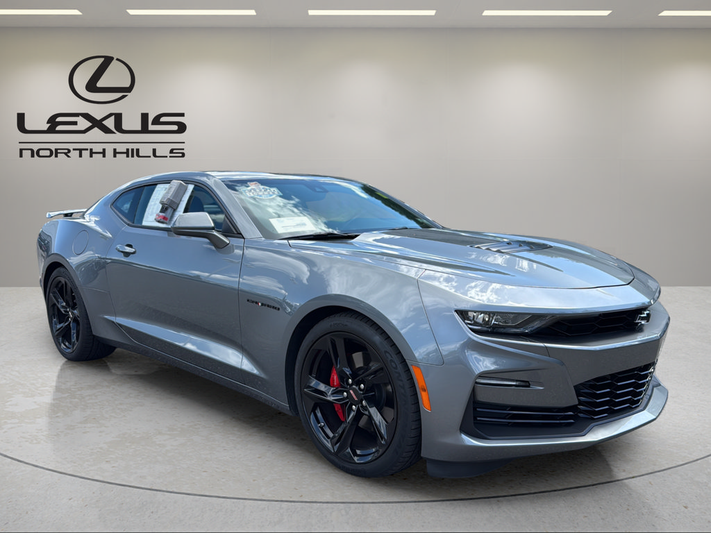 Used 2020 Chevrolet Camaro SS RWD video 4