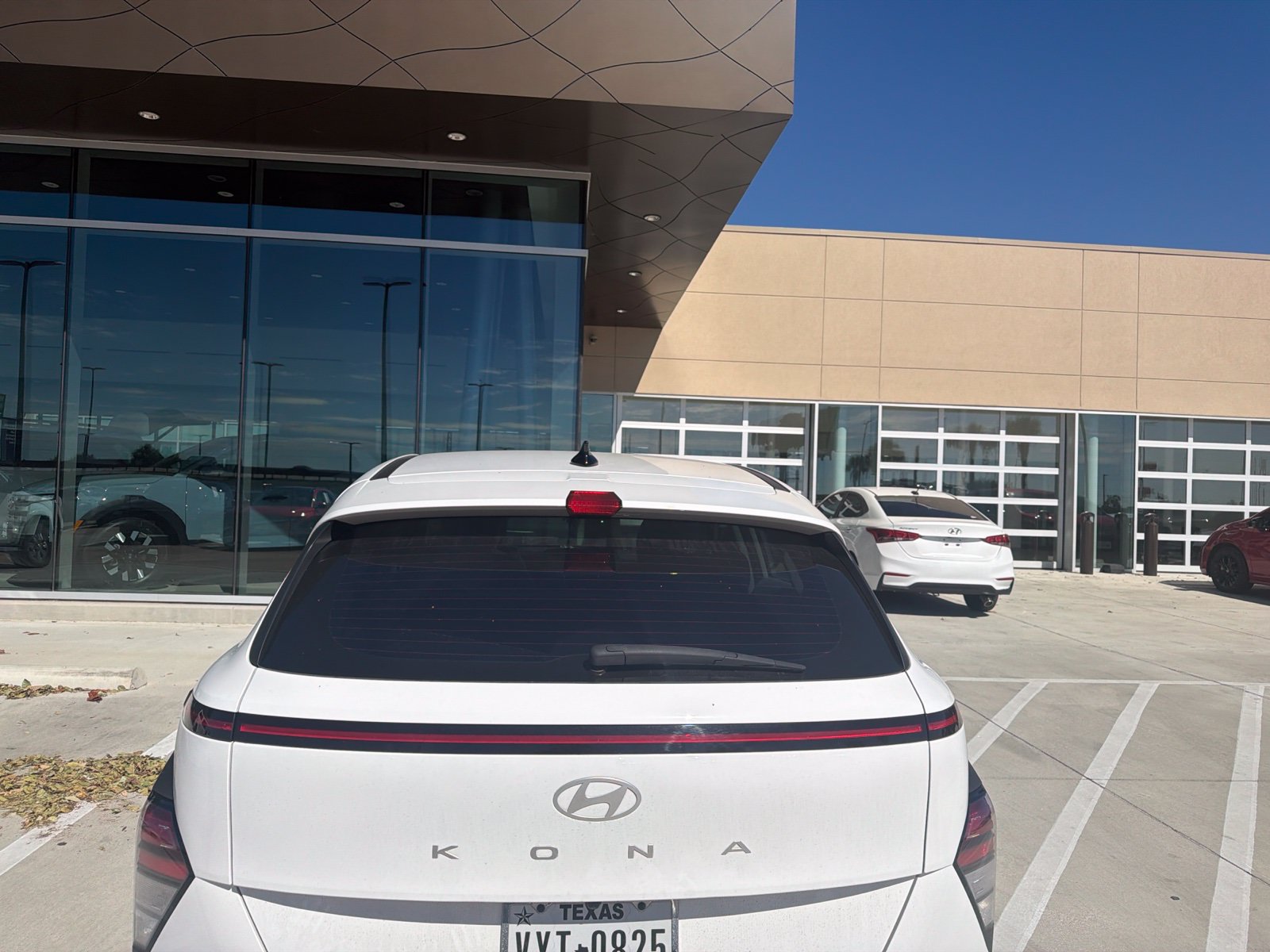 Used 2025 Hyundai Kona SE FWD image 6