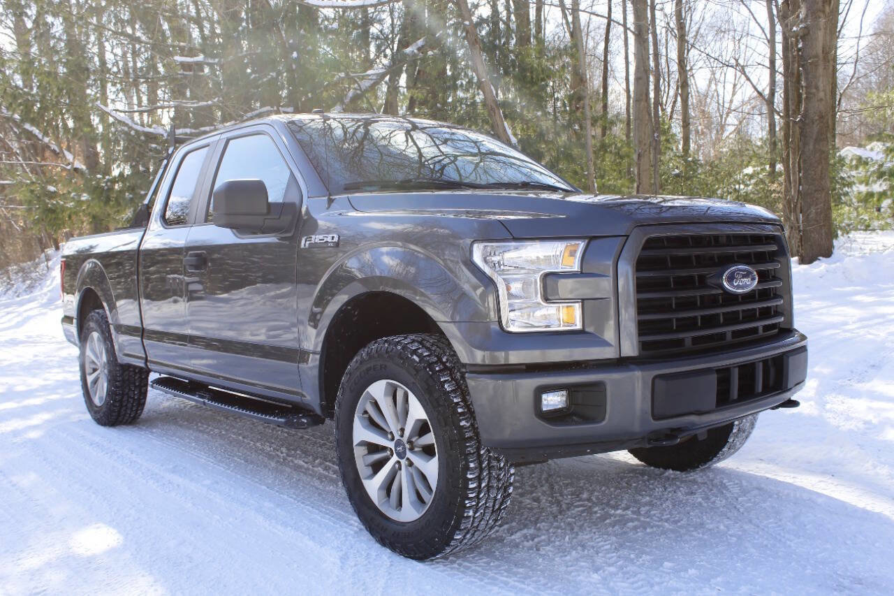 Used 2017 Ford F150 XL w/ Equipment Group 101A Mid AWD/4WD image 1
