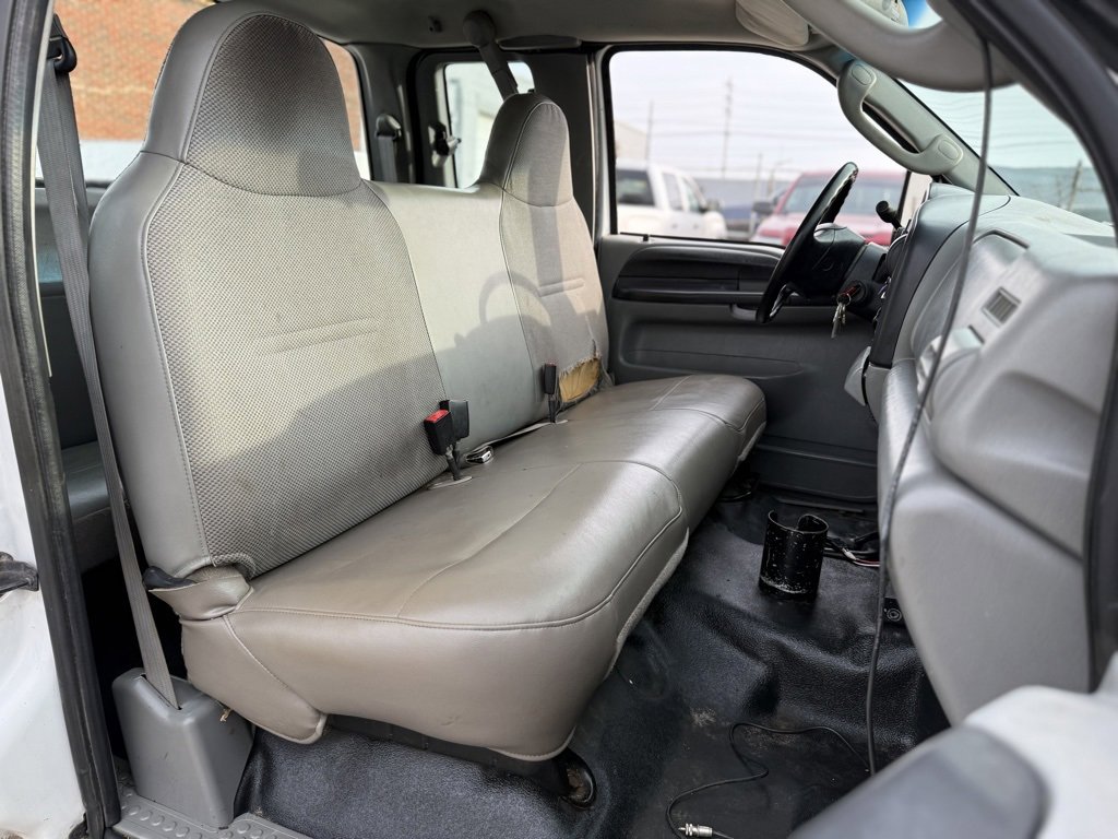 Used 2005 Ford F250 XL image 22