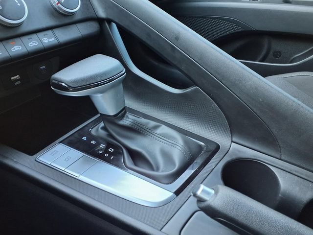 Used 2026 Hyundai Elantra SE FWD image 14