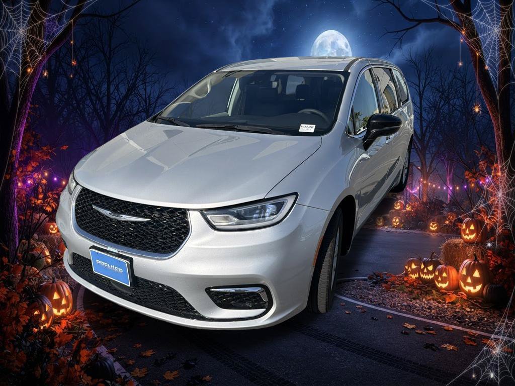 Certified 2024 Chrysler Pacifica Touring-L
