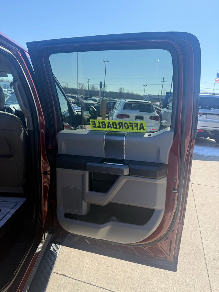 Used 2015 Ford F150 XLT w/ Equipment Group 302A Luxury image 16