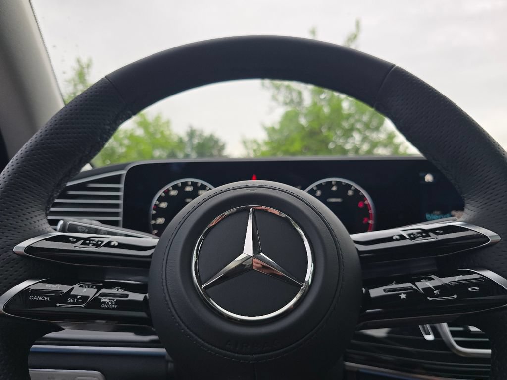 New 2026 Mercedes-Benz GLS 450 4MATIC image 30
