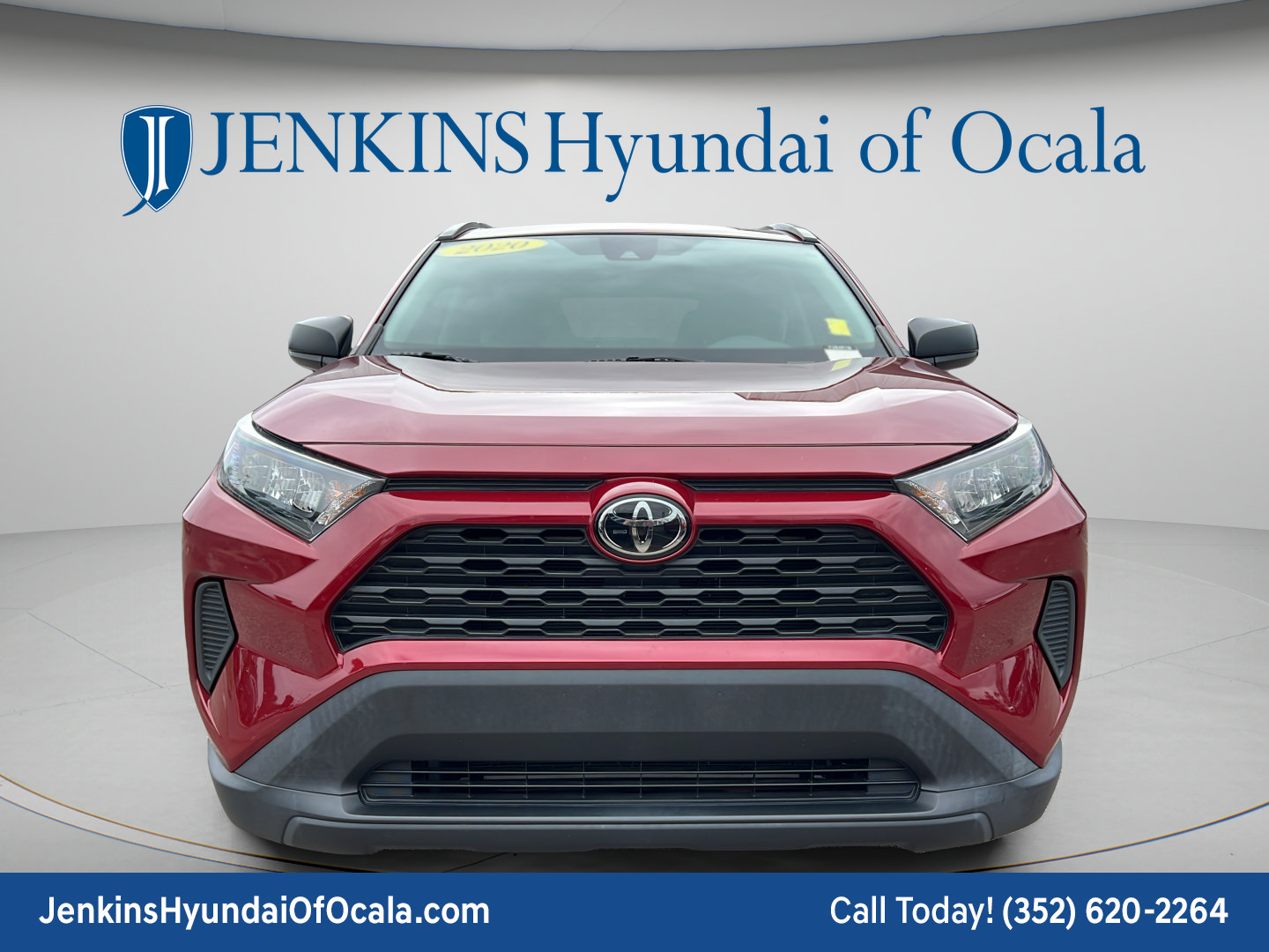 Used 2020 Toyota RAV4 LE FWD image 8