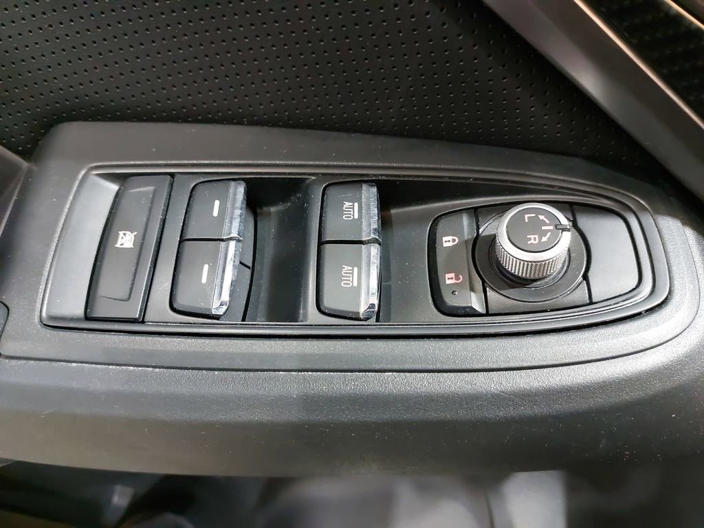 Used 2018 Subaru Crosstrek 2.0i Limited image 26