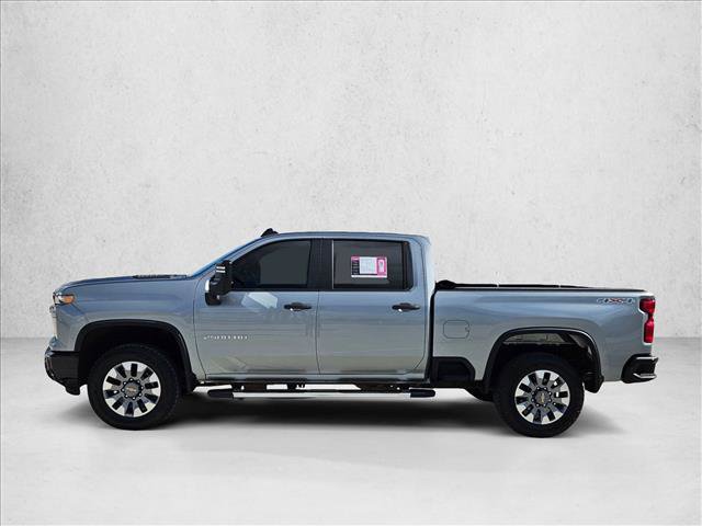 Used 2024 Chevrolet Silverado 2500 Custom w/ Custom Value Package image 9