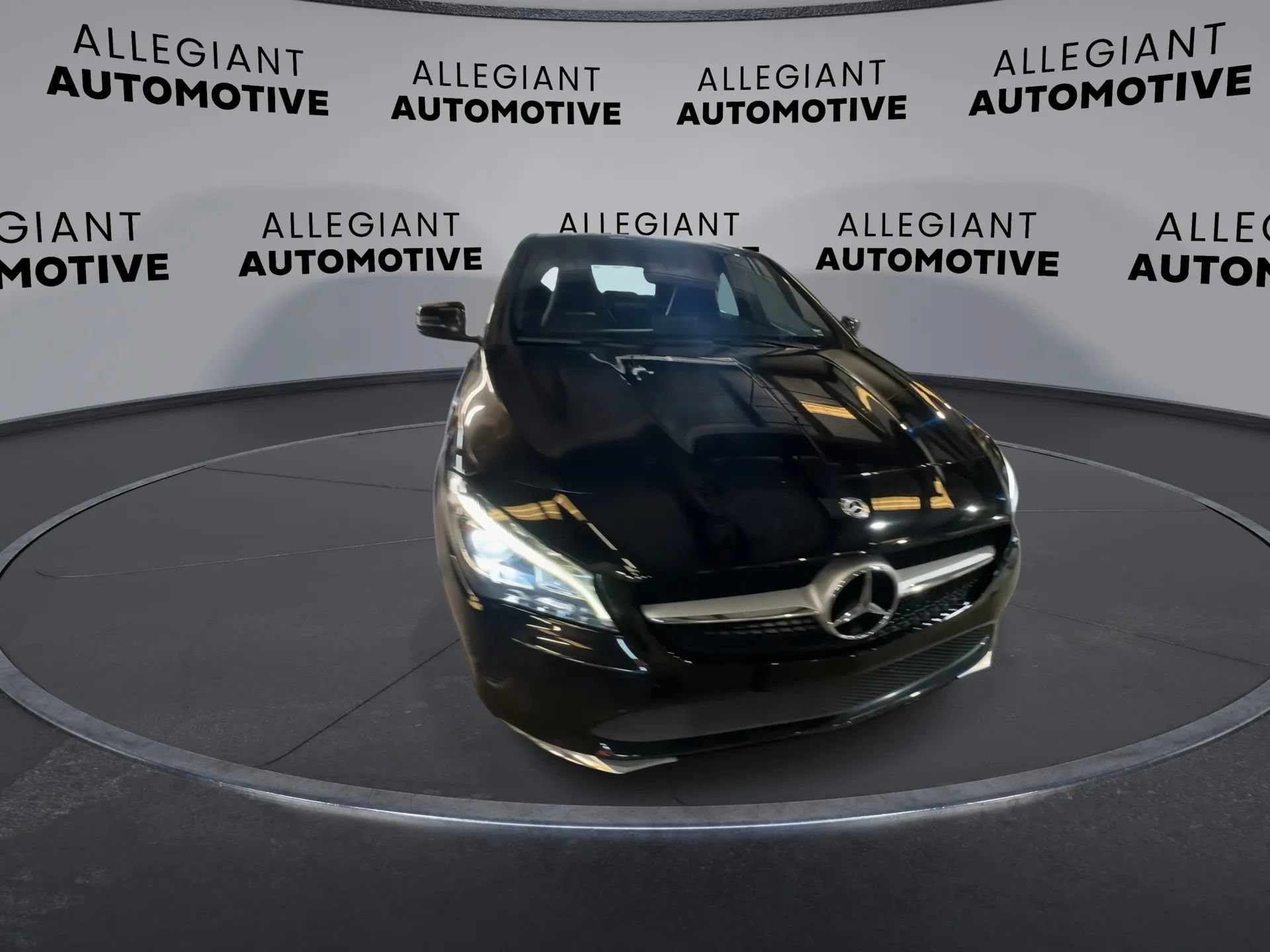 Used 2019 Mercedes-Benz CLA 250 4MATIC image 4