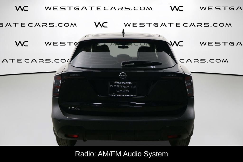 Used 2025 Nissan Kicks S w/ Charging Package image 4