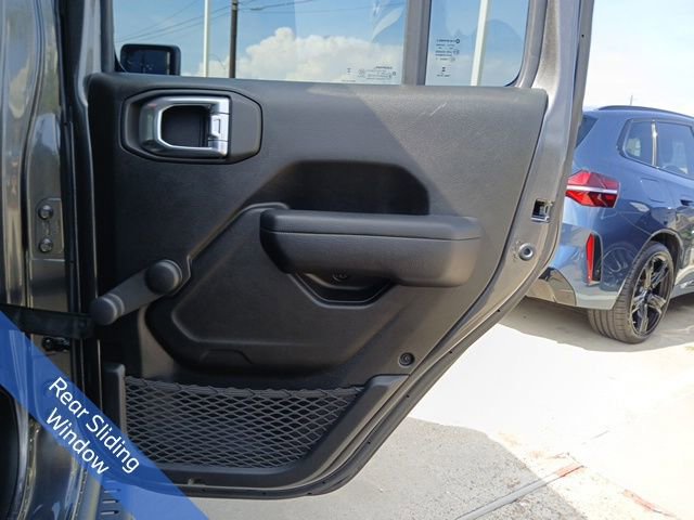 Used 2024 Jeep Gladiator Sport image 10