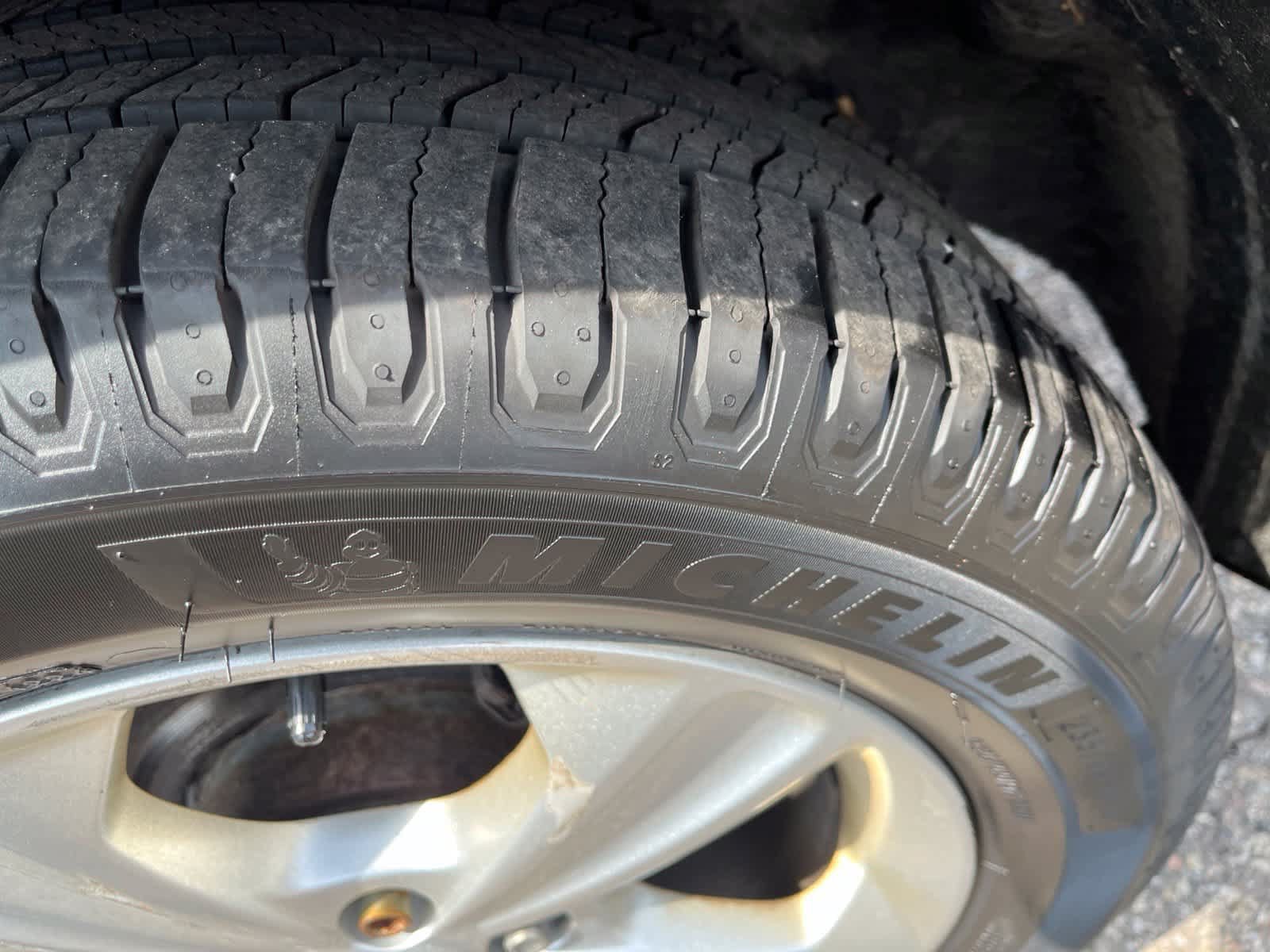 Used 2014 Ford Escape SE AWD/4WD image 28