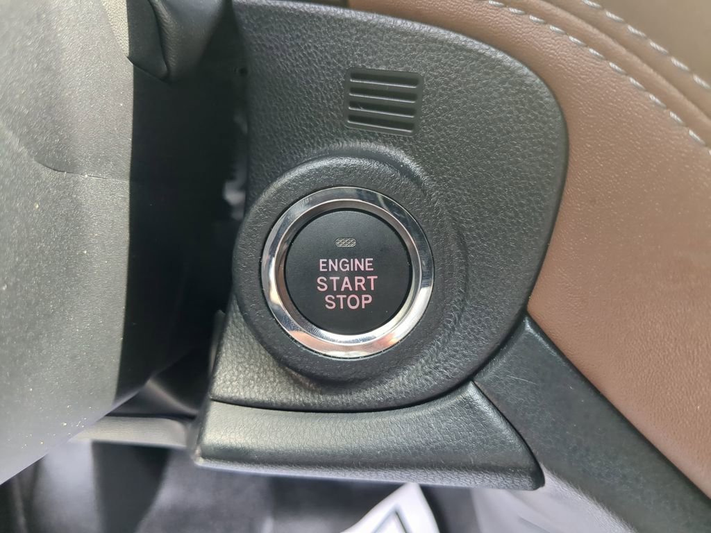 Used 2021 Subaru Outback Touring XT AWD/4WD image 32