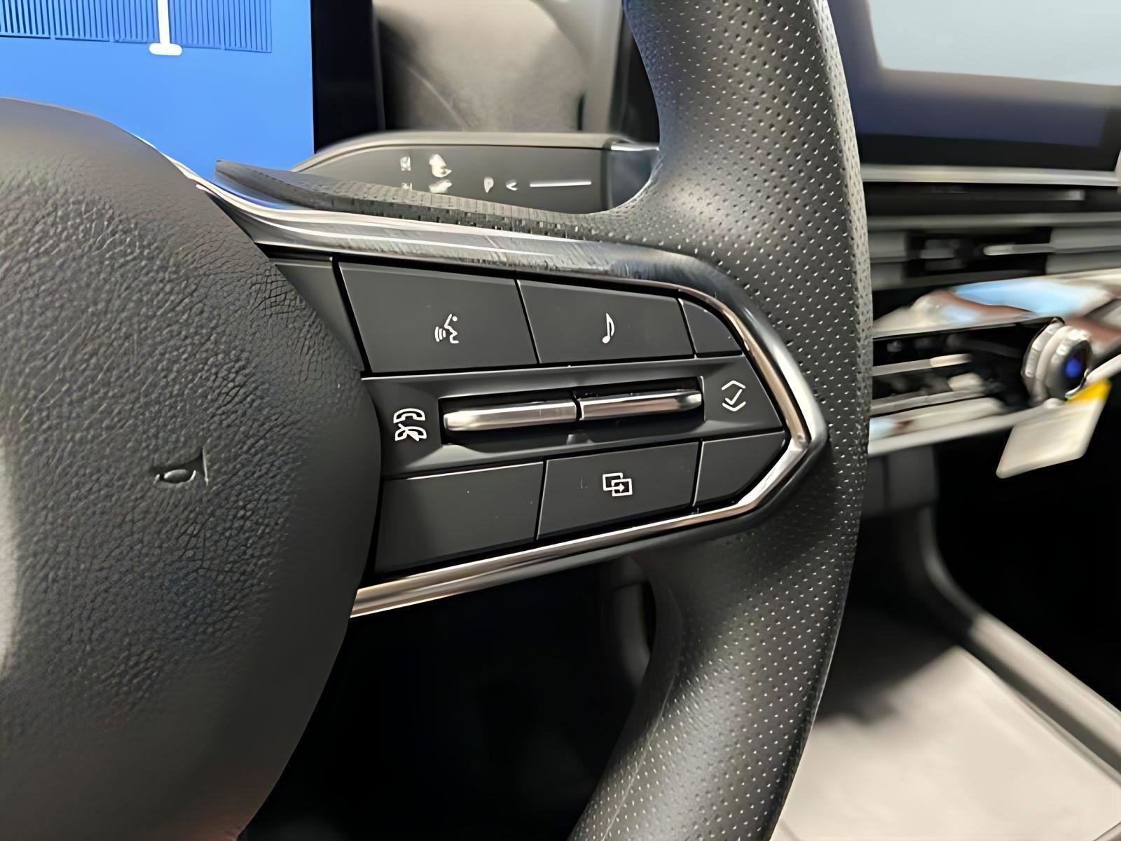 New 2026 Honda Prologue EX image 15