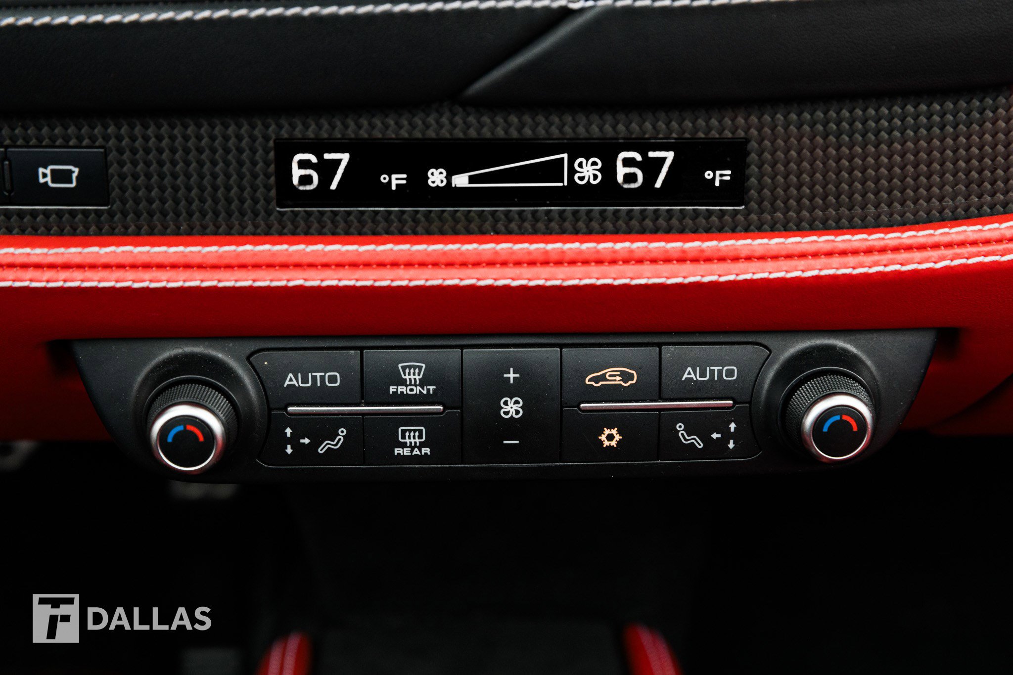 Used 2021 Ferrari F8 Tributo image 29