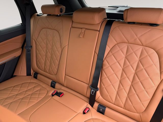 New 2026 BMW X5 xDrive50e w/ M Sport Package image 13