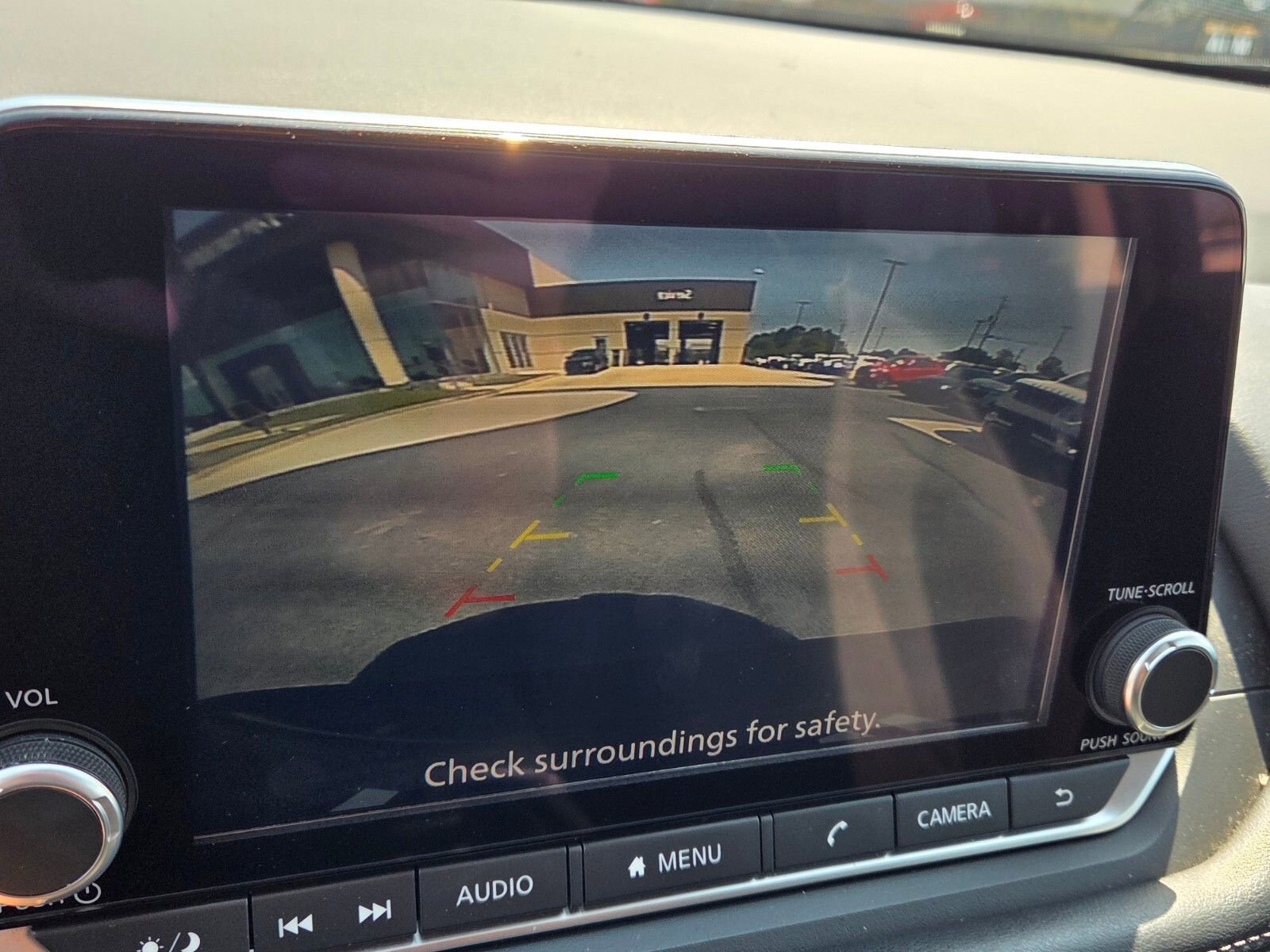 Used 2025 Nissan Rogue SV image 20