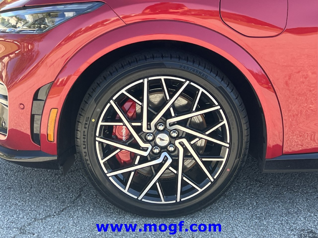 Certified 2023 Ford Mustang Mach-E GT w/ GT Performance Edition AWD/4WD image 31