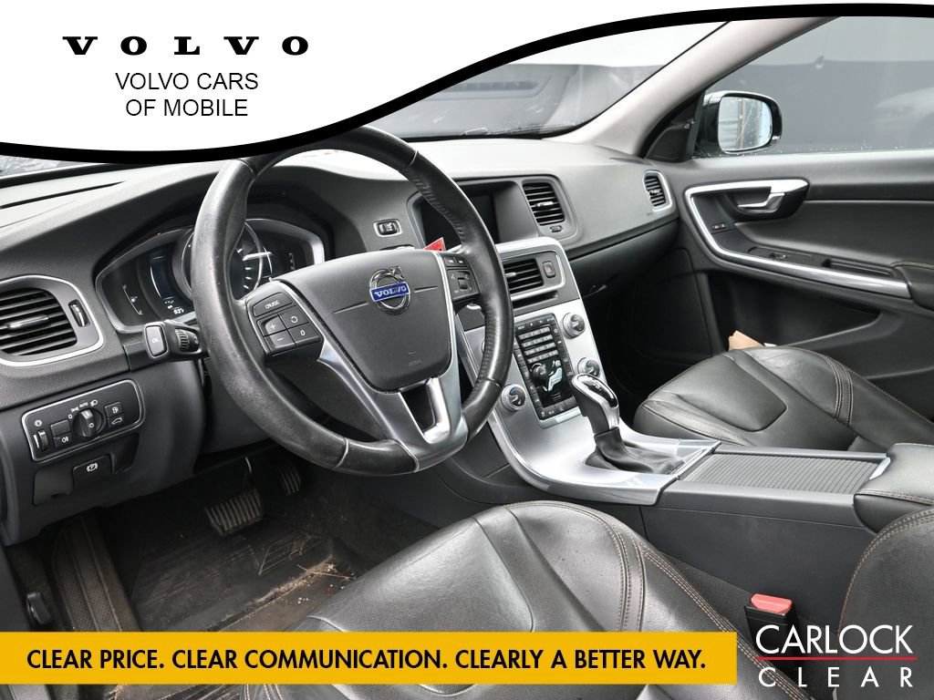 Used 2017 Volvo V60 T5 Cross Country w/ Convenience Package image 10