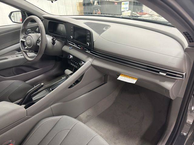 New 2026 Hyundai Elantra Sport FWD image 29