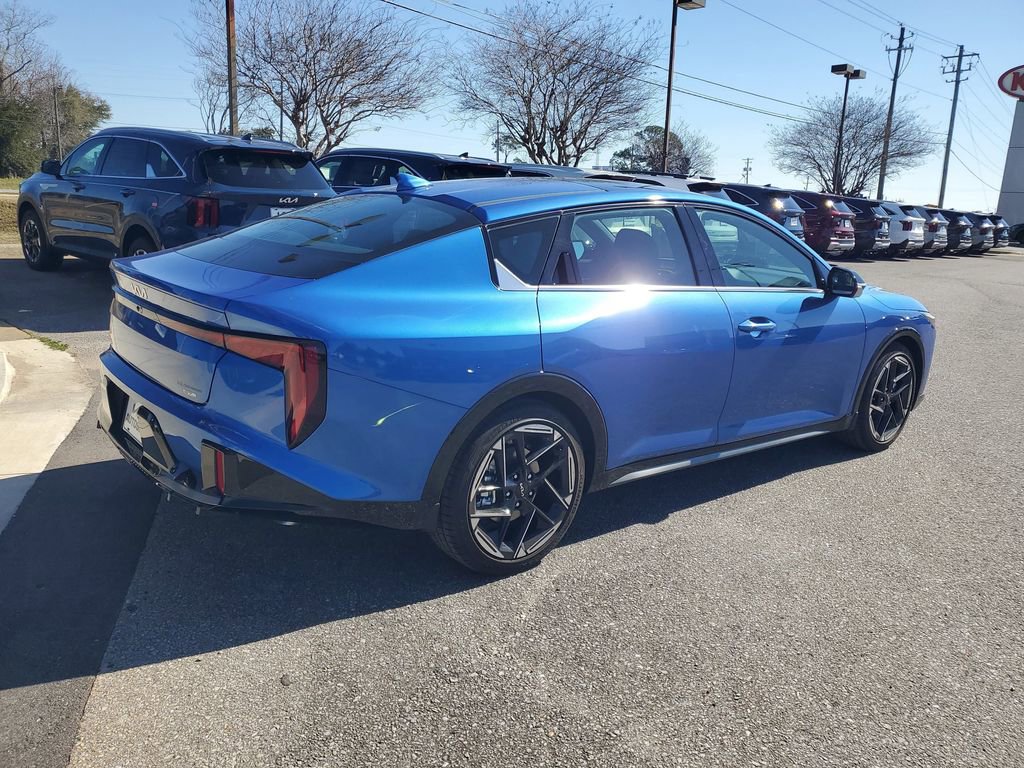 New 2025 Kia K4 GT-Line image 4