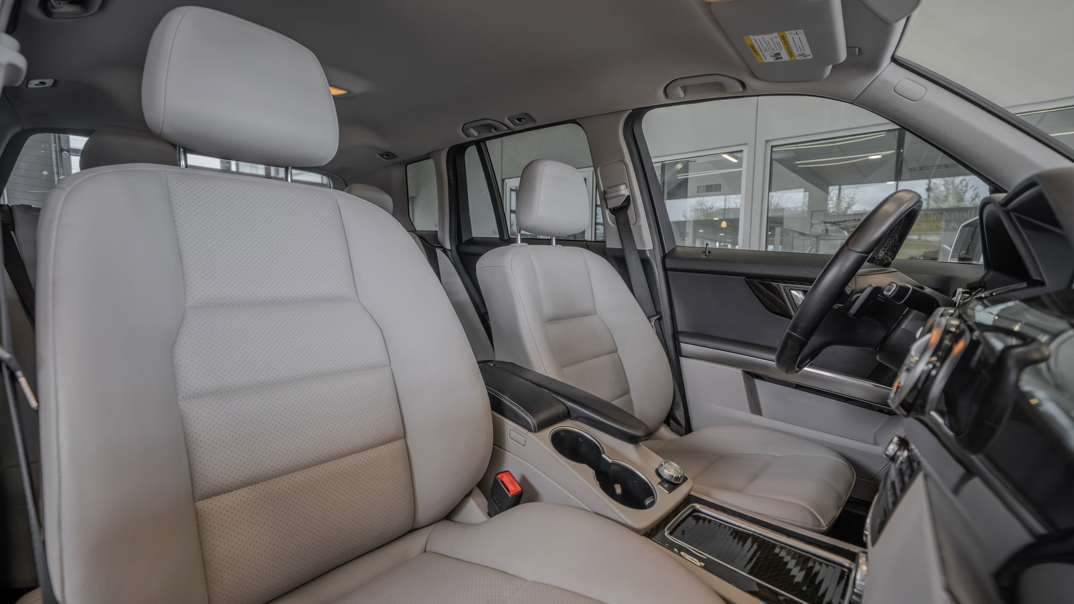 Used 2015 Mercedes-Benz GLK 250 BlueTEC 4MATIC image 32
