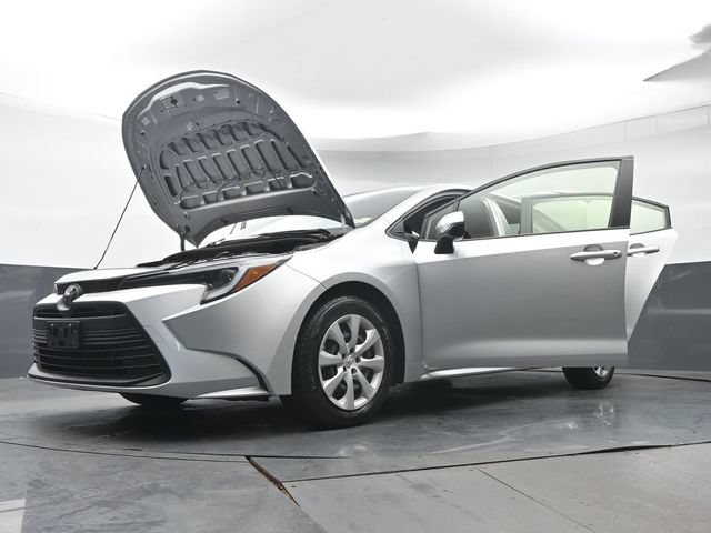 Certified 2026 Toyota Corolla LE AWD/4WD image 42