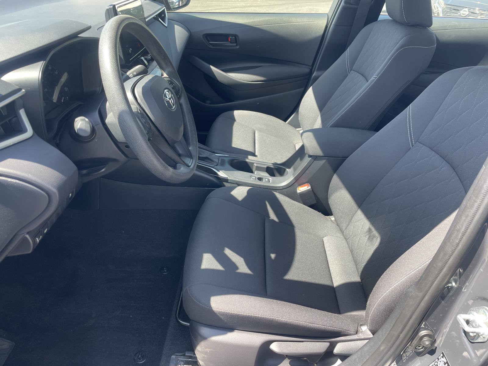 Used 2025 Toyota Corolla LE image 5
