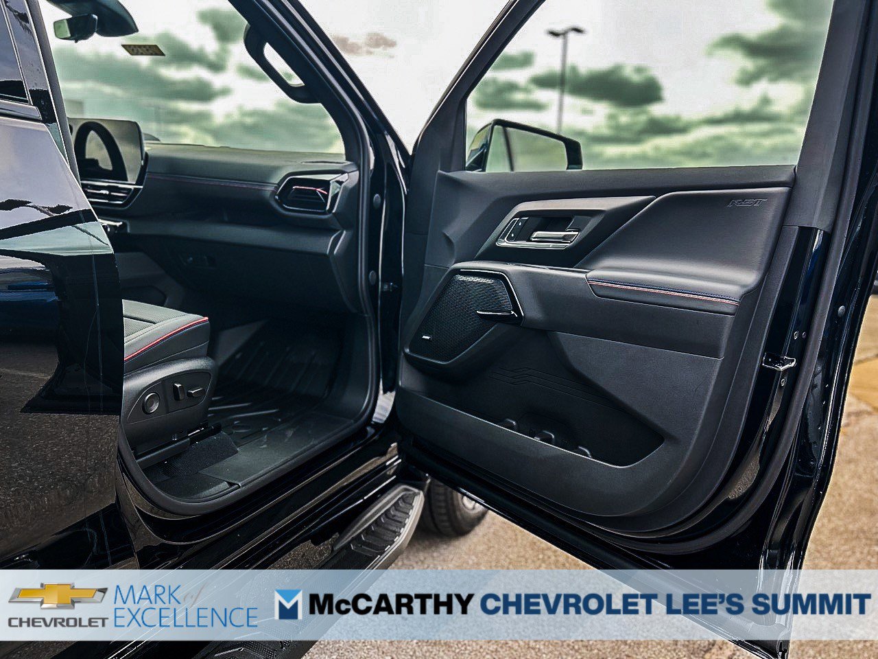 New 2024 Chevrolet Silverado EV RST image 50