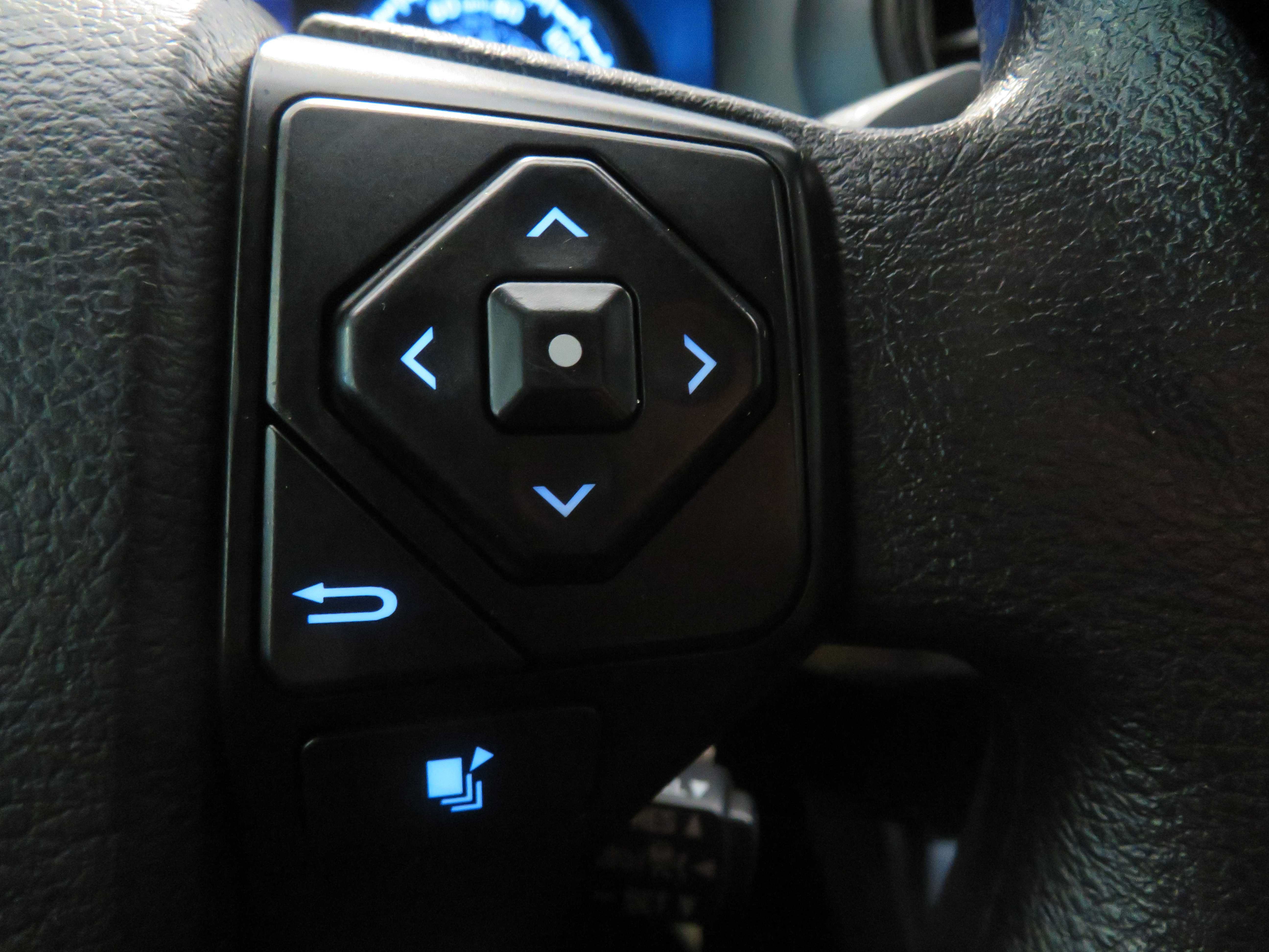 Used 2020 Toyota Tacoma SR AWD/4WD image 34
