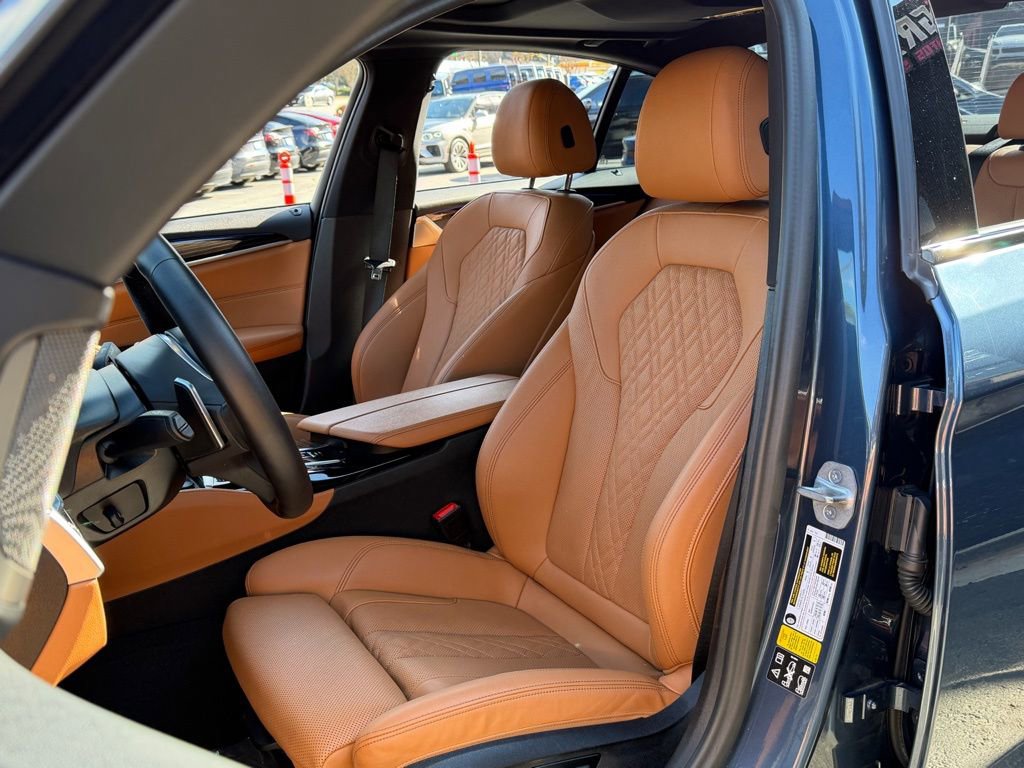 Used 2023 BMW 540i xDrive w/ M Sport Package image 26