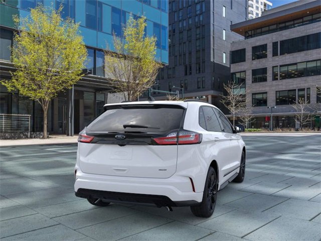New 2024 Ford Edge SE w/ Black Appearance Package image 8