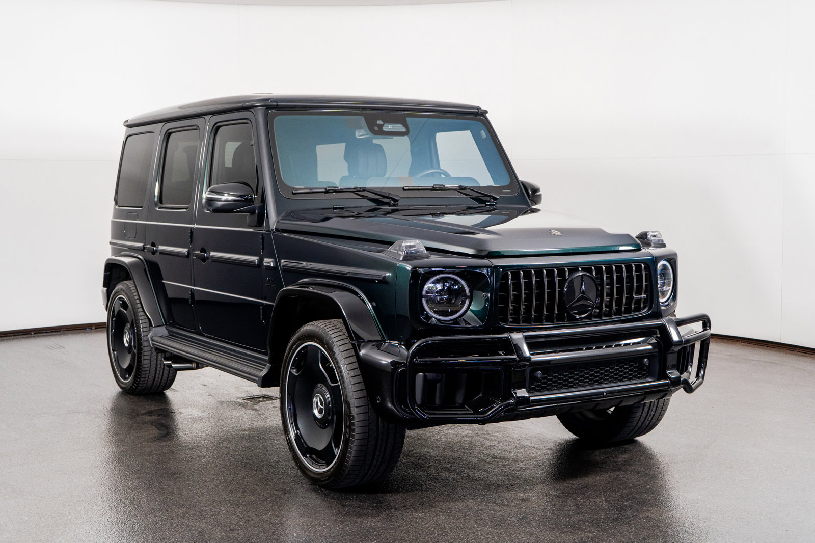 Used 2025 Mercedes-Benz G 63 AMG 4MATIC image 4